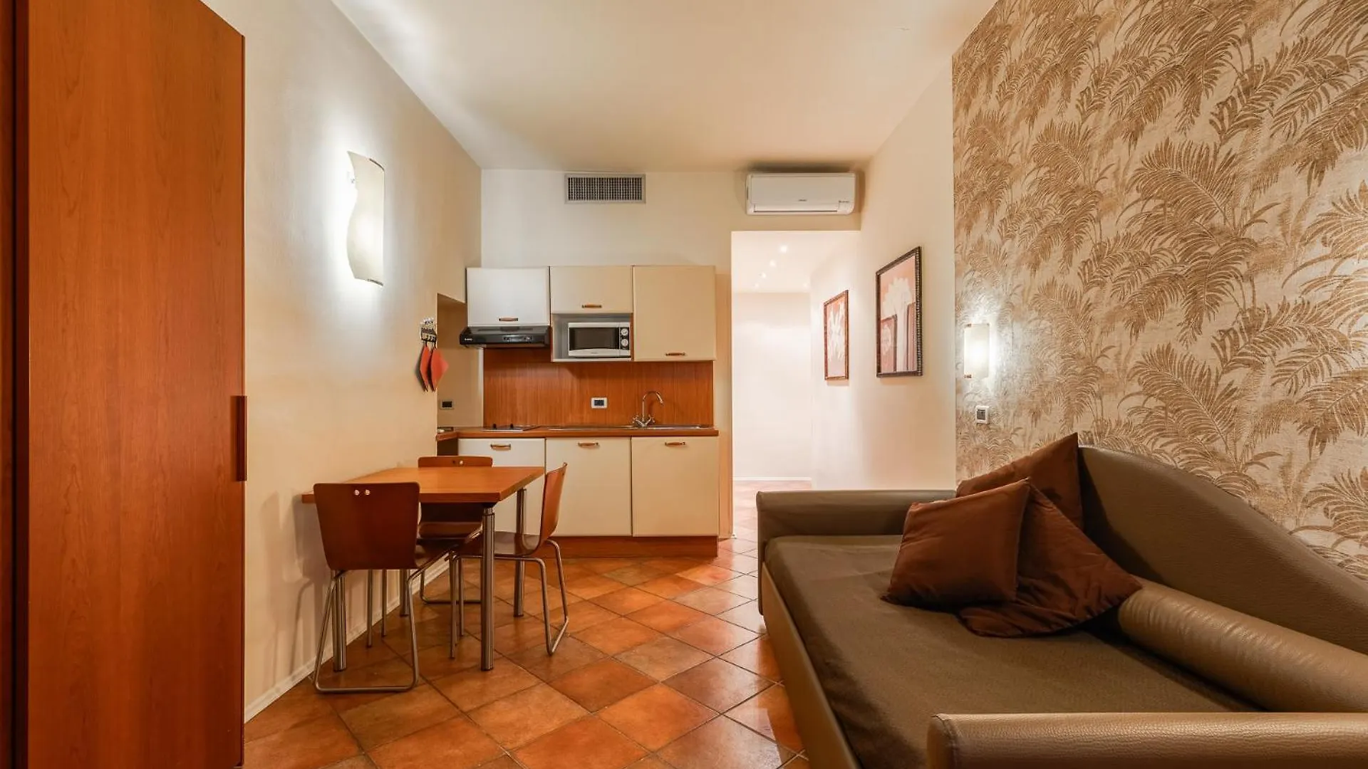Residence Villa Firenze 알라시오 아파트호텔